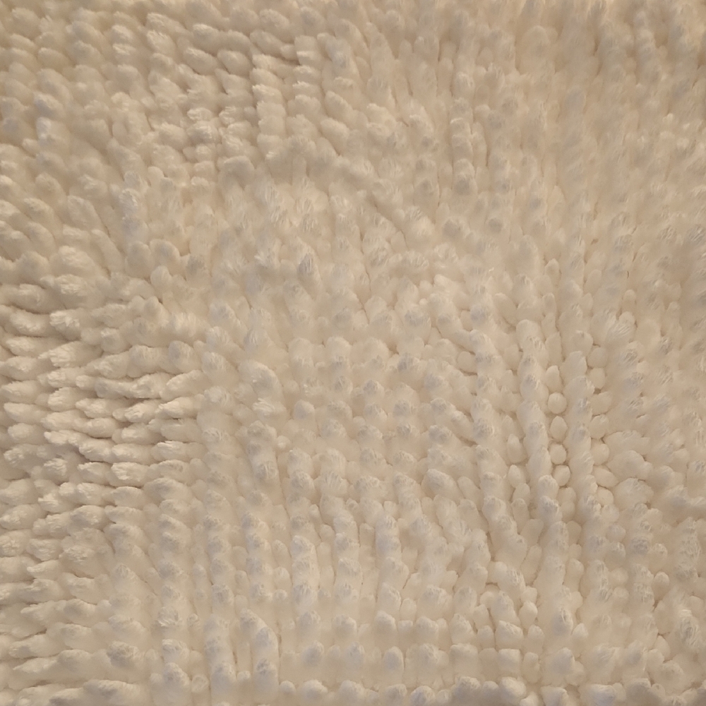 Plush White Bath Mat - Picture 3 of 3
